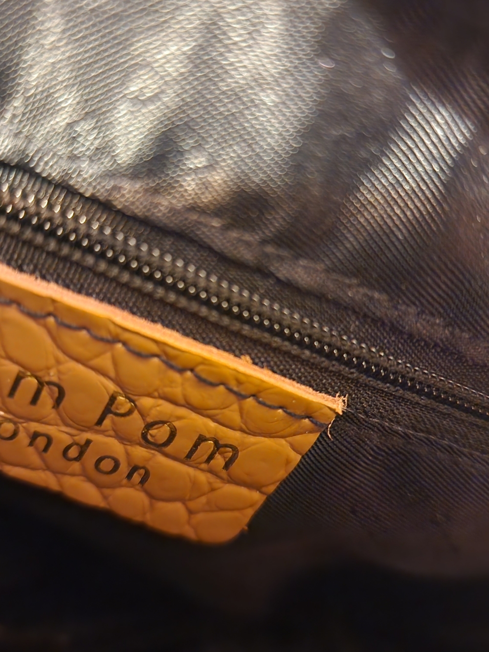 Pom Pom London Women's Crossbody Bag in Black with Gold Hardware - Picture 3 of 5
